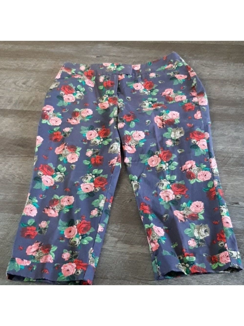 Larry Levine flowered Capri Pants